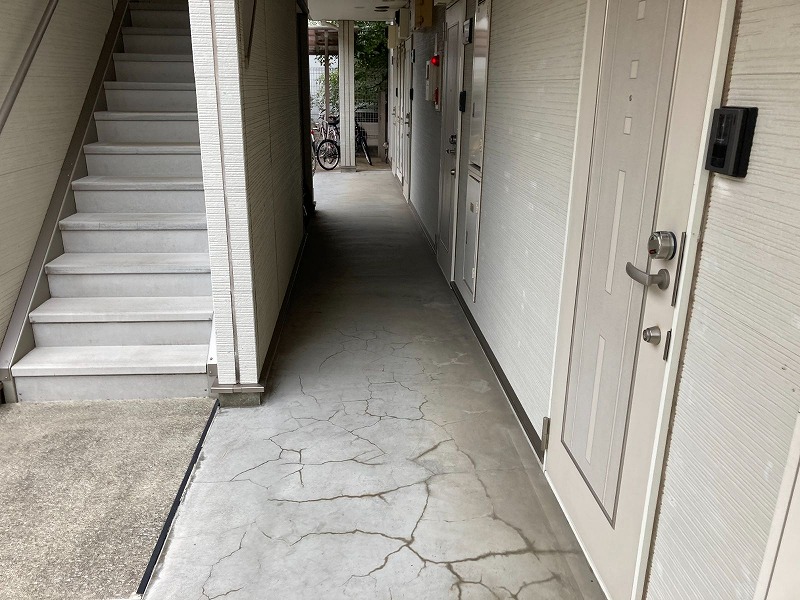 2025/05/31<br />世田谷区松原アパート廊下長尺工事