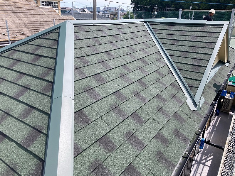 2025/11/15<br/>昭島市屋根カバー工事